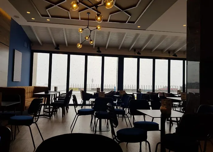 Kresko Hotel Lushnjë